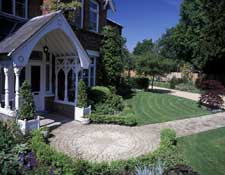 Large Front Garden, Berkshire