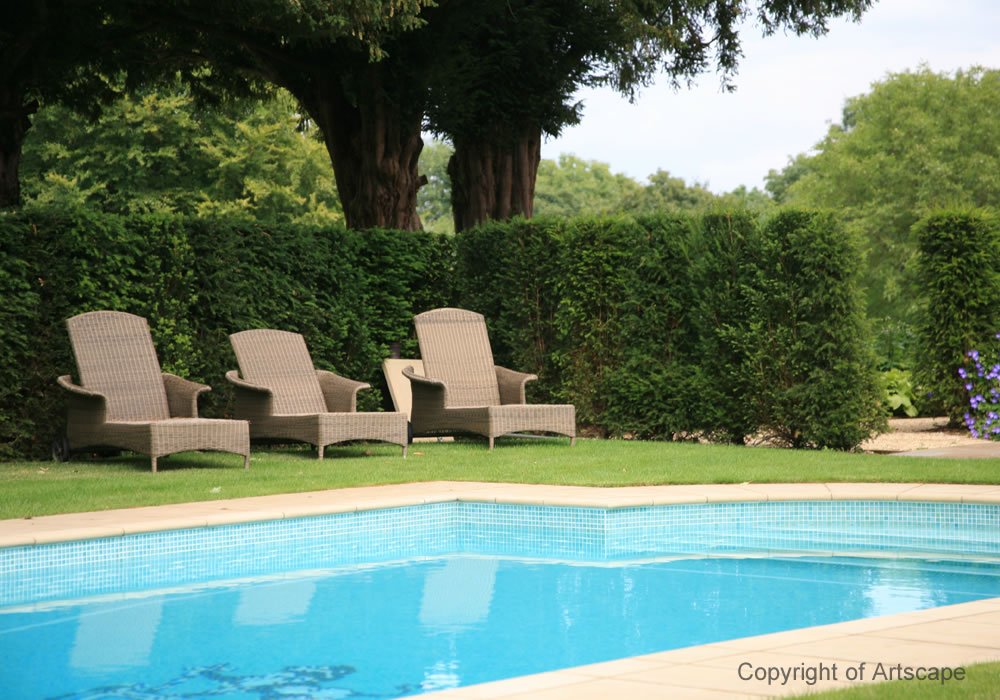 swimming pools in buckinghamshire gardens